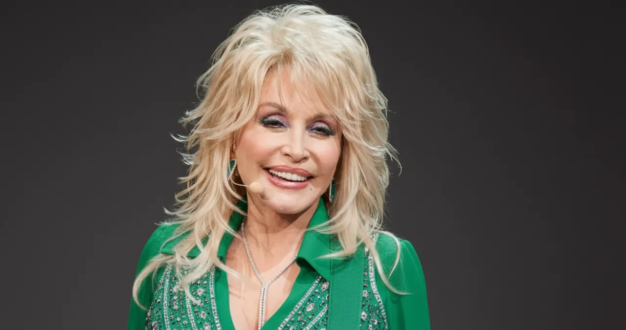 Dolly Parton Net Worth, How the Country Icon Built Her Fortune